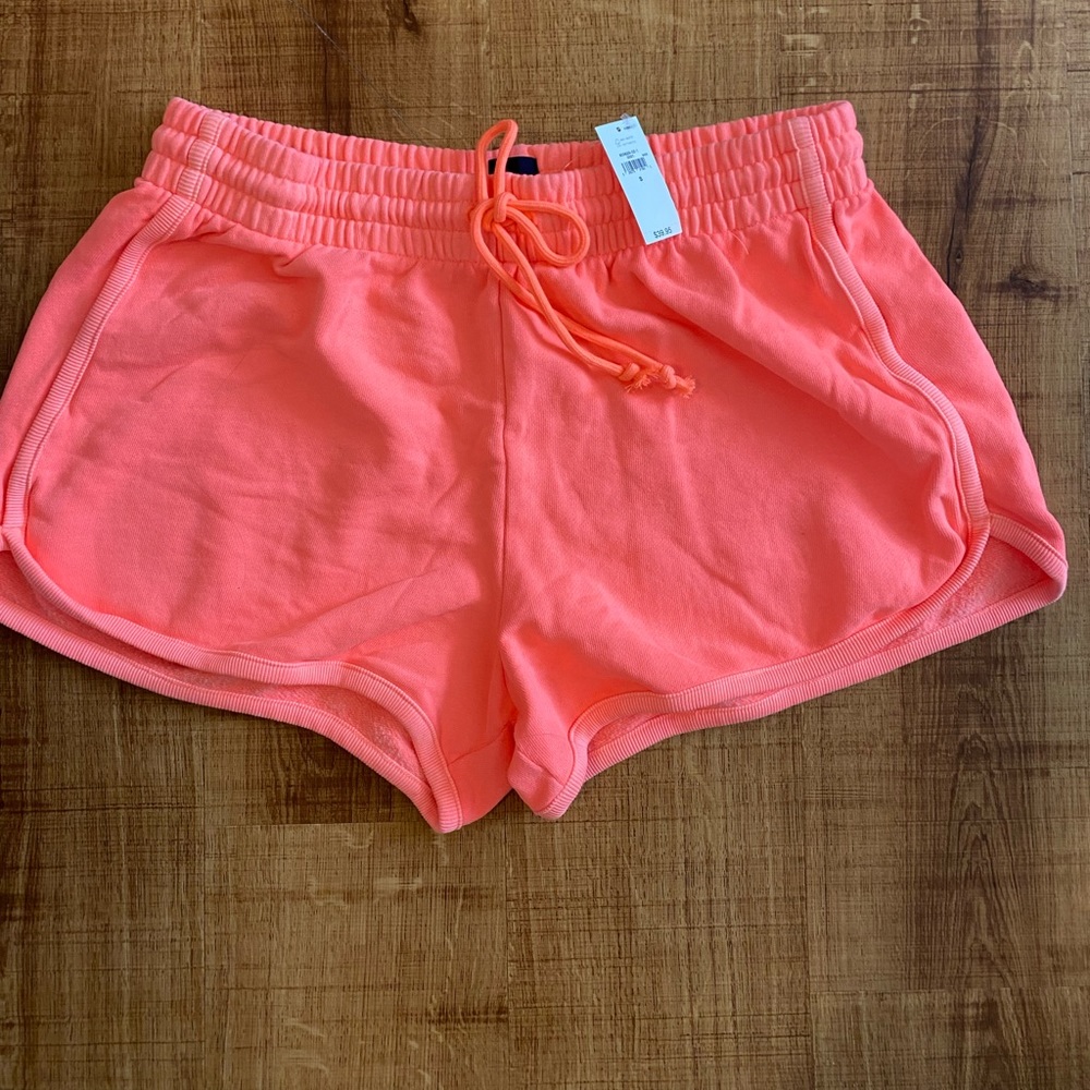 NWT GAP SWEATSHORTS